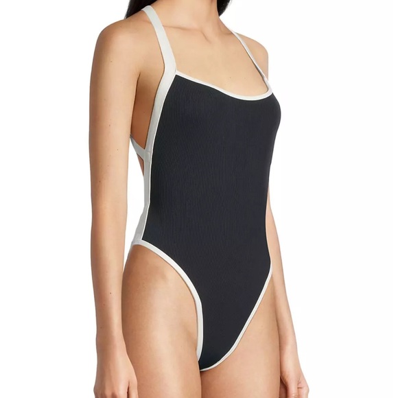 Stunning black/white L*Space Baewatch Ribbed One-Piece Swimsuit😍 - Picture 6 of 10